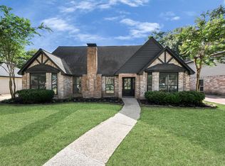 15326 Gettysburg Dr, Tomball, TX 77377