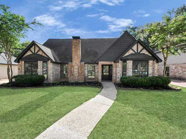 15326 Gettysburg Dr, Tomball, TX 77377