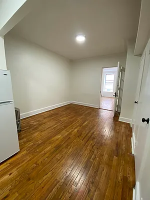 Rented by Peter R. Hungerford, LREB | media 17