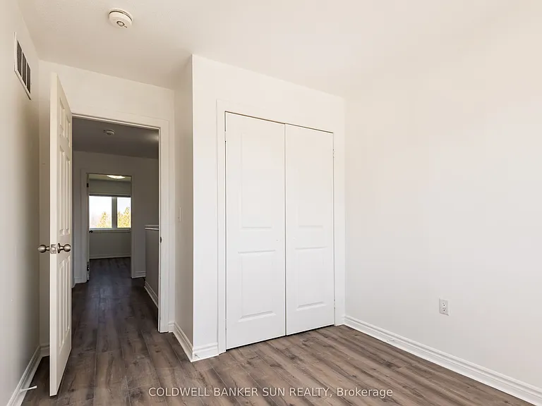59 Todd Cres — Photo 22