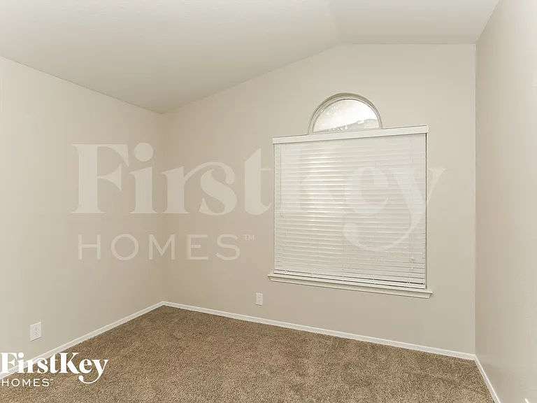 5008 Camino Del Santo Pkwy — Photo 12