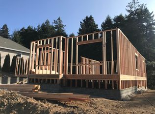4317 Forest Hills Dr, Fortuna, CA 95540