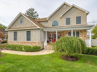 15 Community Dr, West Long Branch, NJ 07764