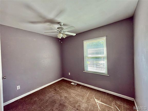 5th image of 608 Williams Dr