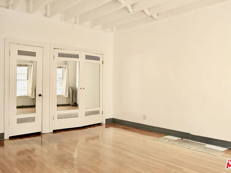 2121 James M Wood Blvd #310 — Photo 3