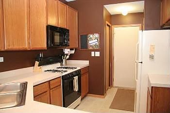 5th image of 605 Windsor Dr