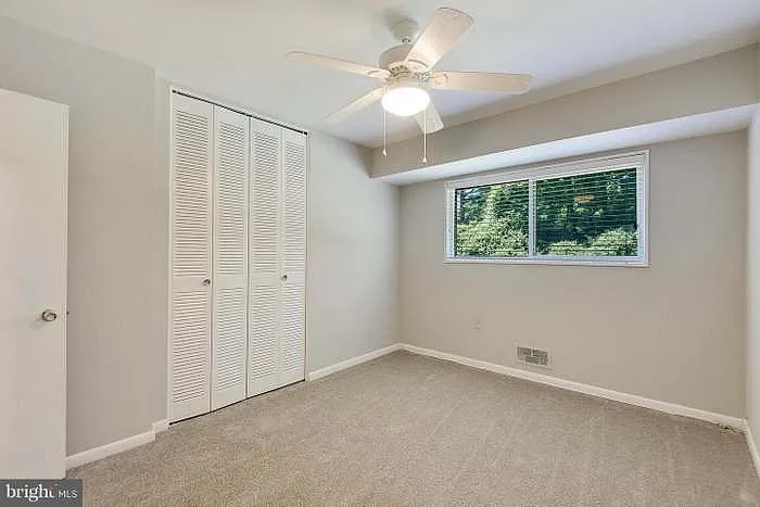 10626 Weymouth St #102 — Photo 8