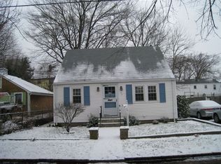 44 Aetna St, Cranston, RI 02910