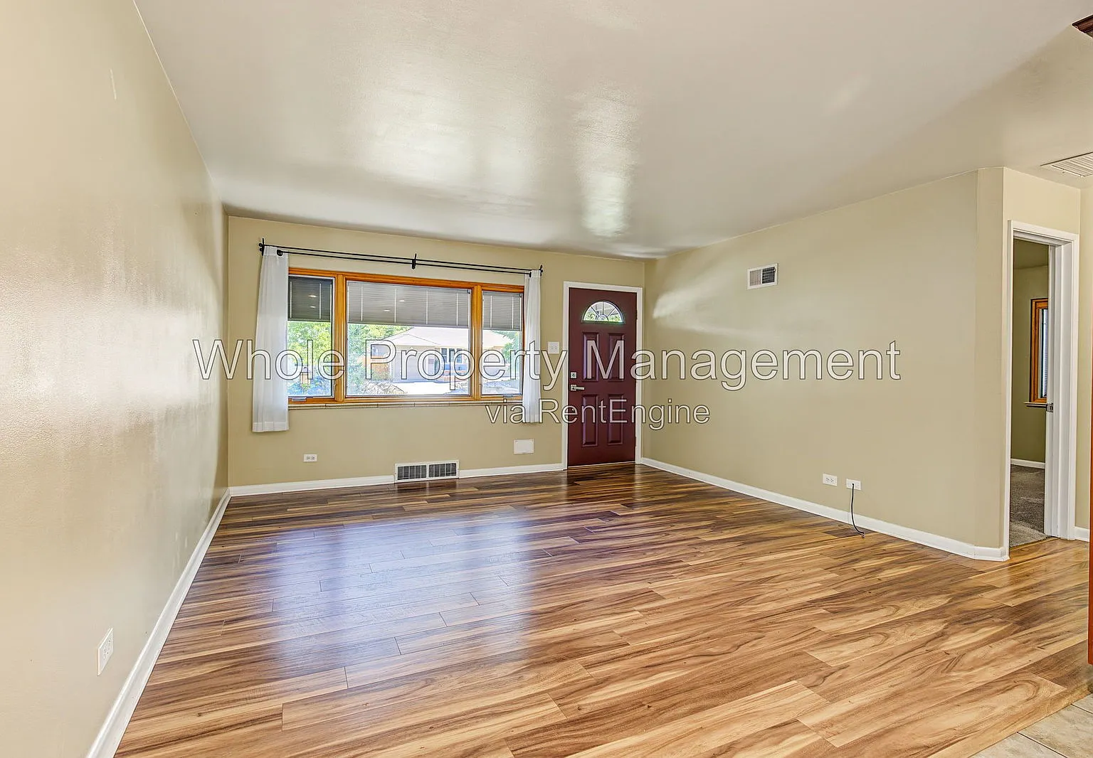 4 bed, 2.0 bath, 1770 sqft, $3,300 — Photo 3