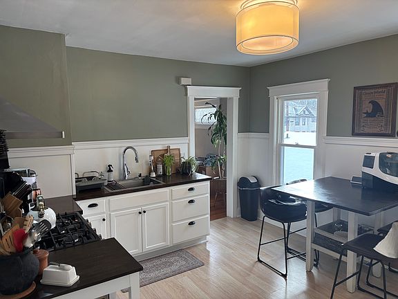 4th image of 52 Vine St