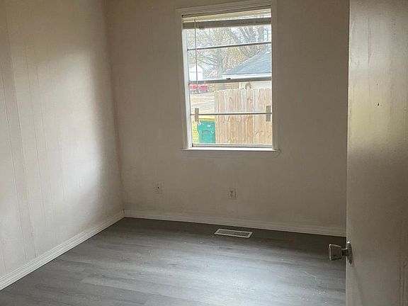 2nd image of 402 E M St