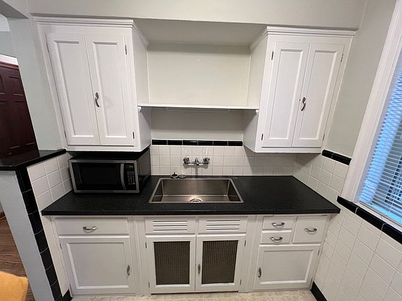 2nd image of 6358 Sutherland Ave #60