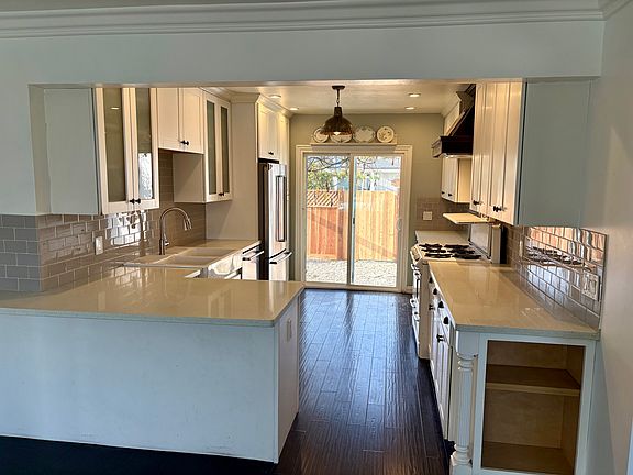 5th image of 9225 Tarryton Ave