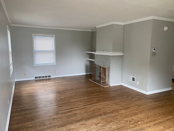 4th image of 1101 S 63rd St