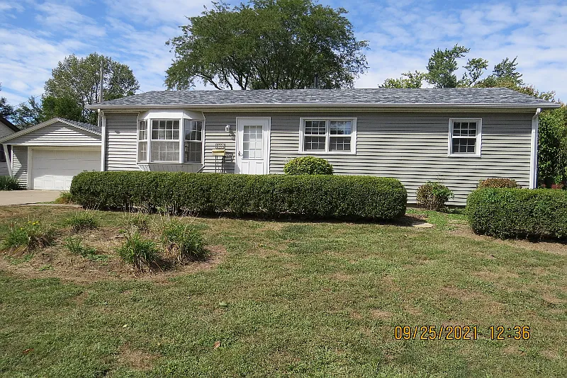 2356 Hawthorne Ct — Photo 1
