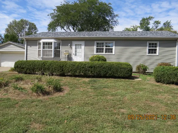 2356 Hawthorne Ct, Bettendorf, IA 52722