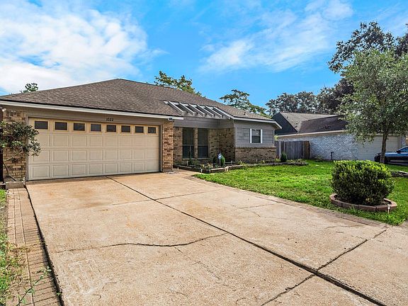 5th image of 1022 Western Meadows Dr