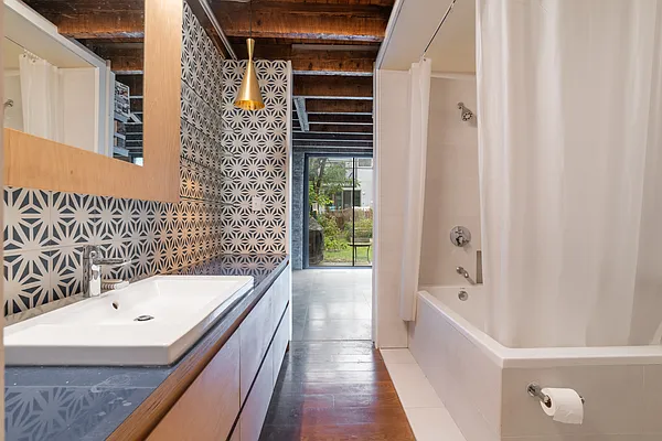 Rented by Corcoran | media 14