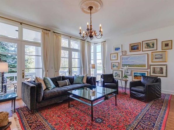 4012 W 1a St SW, Calgary, AB T2S 1R7