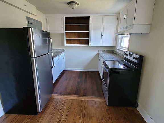 4th image of 102 State Ave APT 202