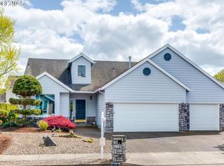 19210 Pine Pl, Oregon City, OR 97045