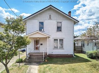 1307 Payne Ave, Dunbar, WV 25064