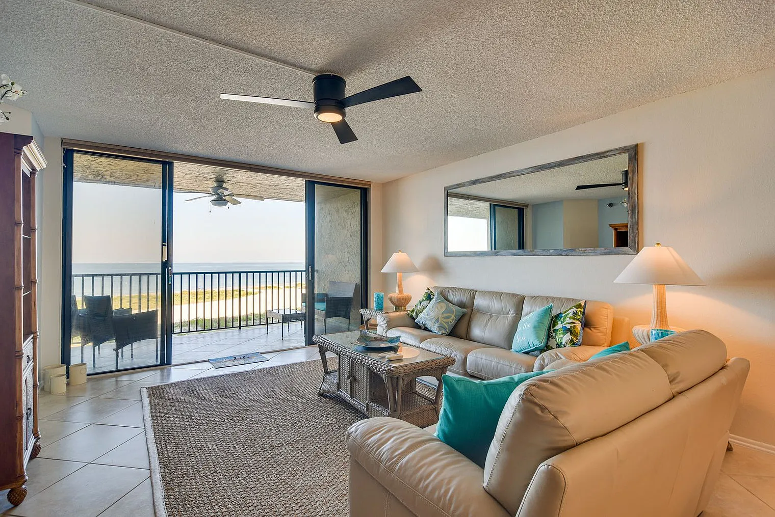 2 bed, 2.0 bath, 1420 sqft, $5,564 — Photo 1