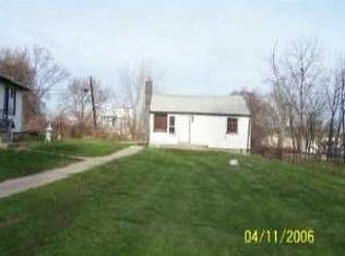 826 Cresceus Rd, Oregon, OH 43616