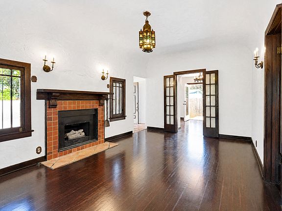4th image of 22030 Covello St #A & B