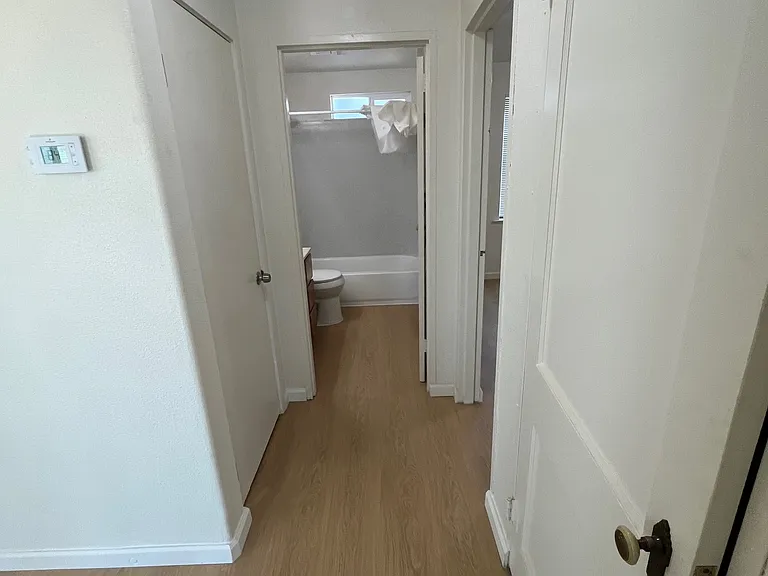 18267 Canyon Rd — Photo 1