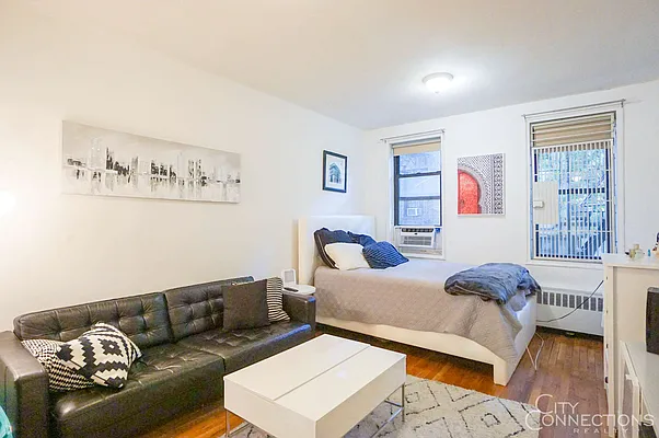 Rented by City Connections Realty | media 12