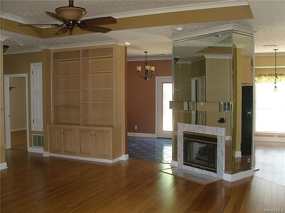 2nd image of 7411 Lake Forest Ct