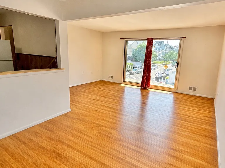 704 Port Richmond Ave #2 — Photo 4