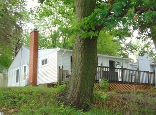 13475 Armitage Dr, Coral, MI 49322
