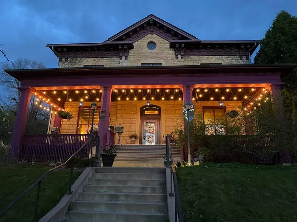 1105 W 4th St, Red Wing, MN 55066