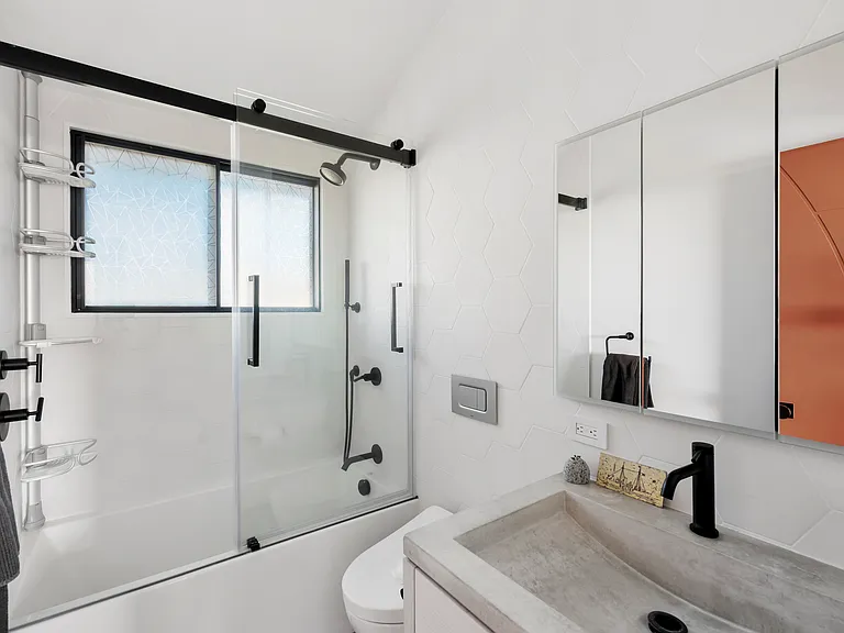 419 E Lake Dr — Photo 16