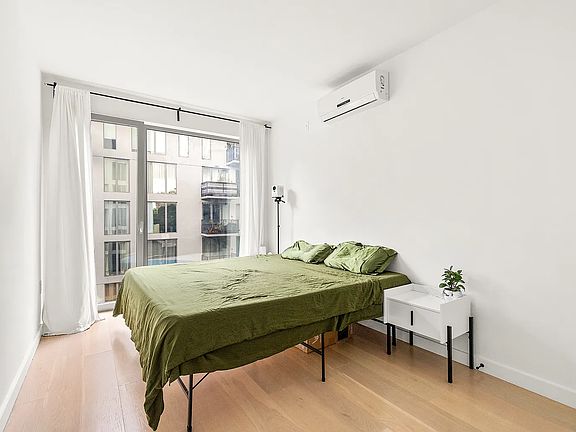 5th image of 567 Ocean Ave #B501