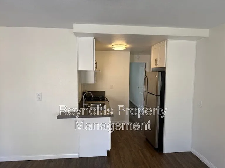 4674 Bancroft St #8 — Photo 14