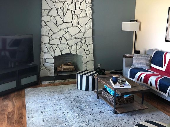 5th image of 8930 Twin Falls Dr