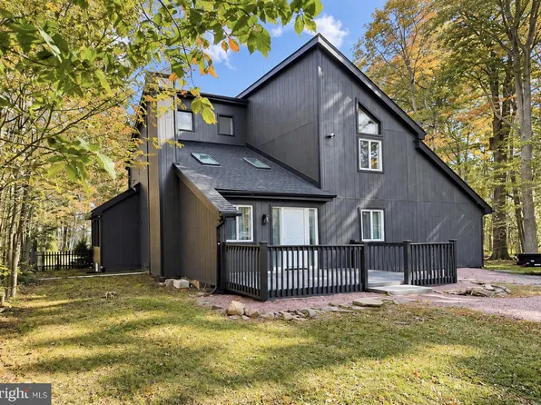 6361 Cherokee Trl, Tobyhanna, PA 18466