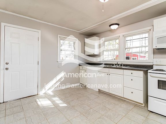 5312_005_kitchen_5.jpg