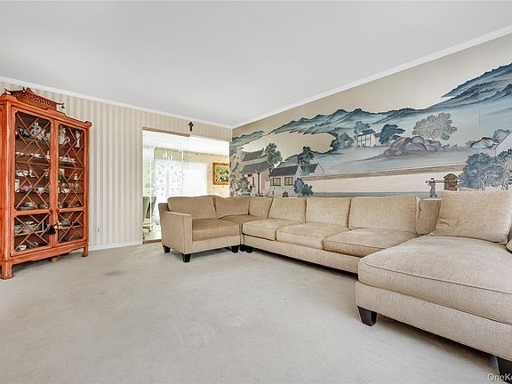 5th image of 159 Avon Place