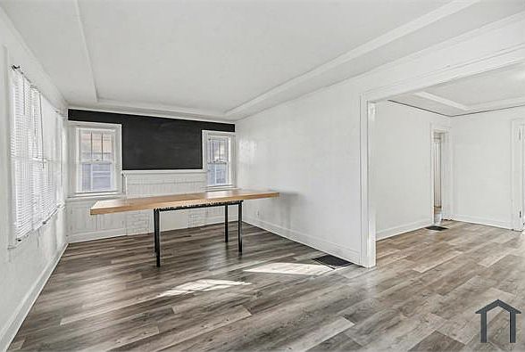 1st image of 2219 E Gregory Blvd