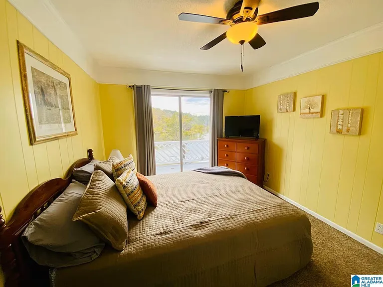 992 Clear Creek Dr — Photo 18