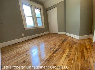 1065 Ross Ave, Saint Paul, MN 55106
