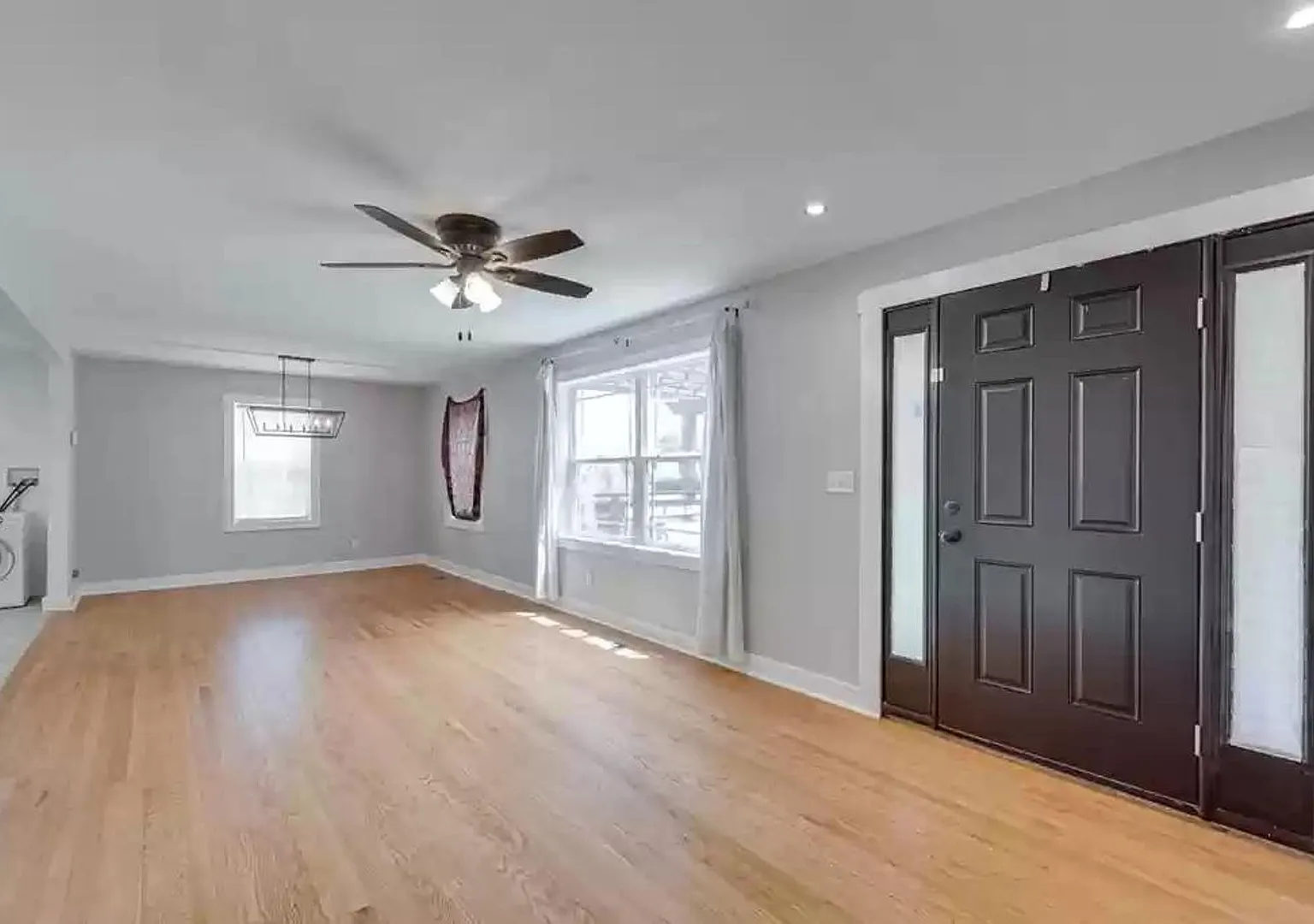 3/ 1 Home for Rent! — Photo 3