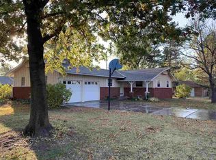 4450 Auburn St, Wichita, KS 67220