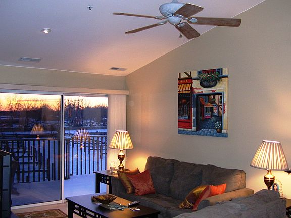 5th image of 37520 Jefferson Ave APT 304