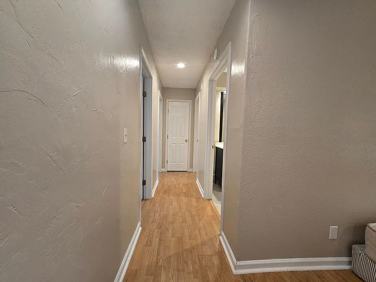 112 Thomas Blvd — Photo 10