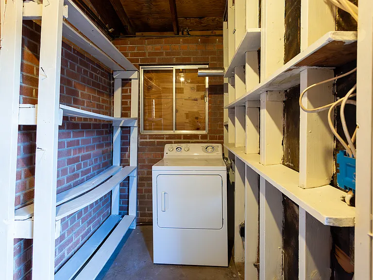 535 N Cimarron St — Photo 40